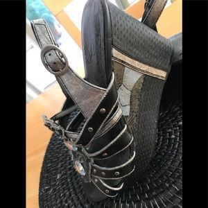 NEW BKE sole Wedge Sandle Sz 9